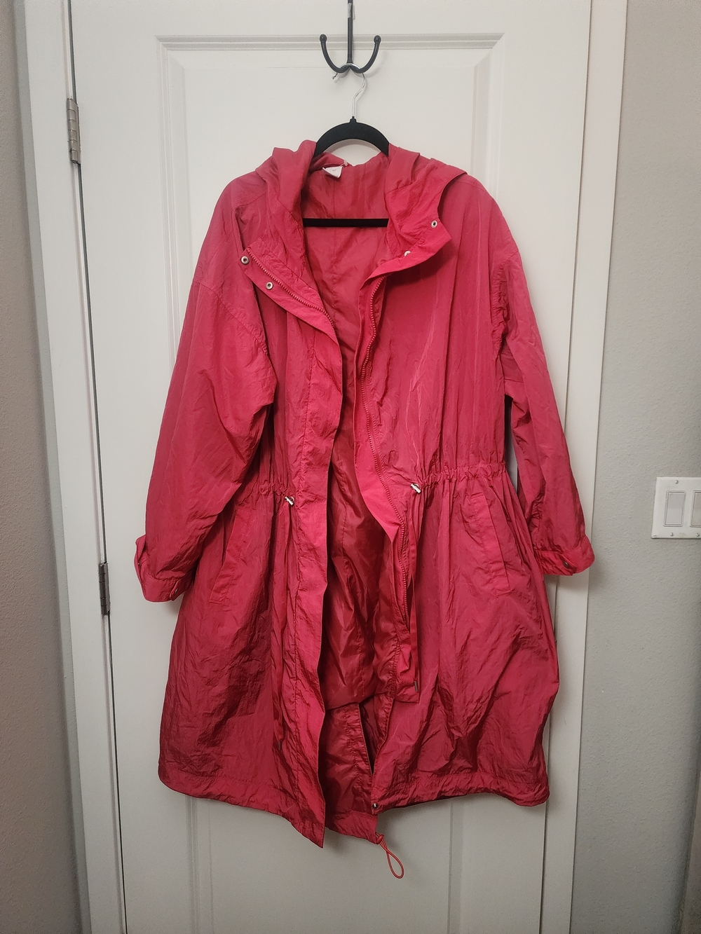 Livi Active Women's Hooded Jacket - Pink